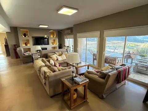 Avenida Don Bosco 1200