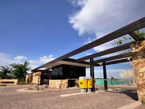 San Martín 2200