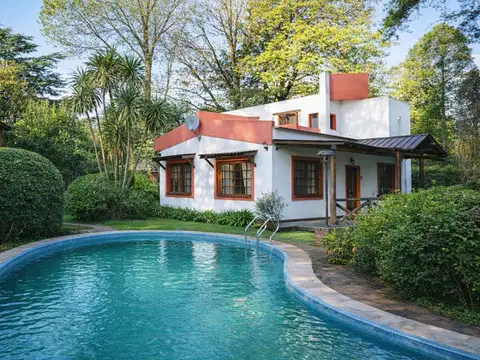 "¡Oportunidad! Casa Quinta en El Cazador con Piscina y Amplio Jardín"