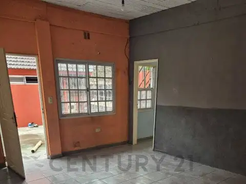 San Lorenzo 1200, Piso 0