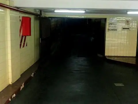 COCHERA , VENTA ,  CABA CENTRO , PRIMER PISO POR RAMPA , BUEN RETORNO DE INVERSION