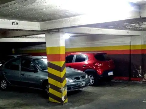 COCHERA , VENTA ,  CABA CENTRO , PRIMER PISO POR RAMPA , BUEN RETORNO DE INVERSION