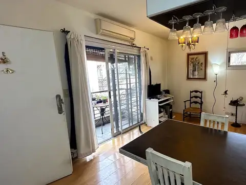Venta Departamento Monoambiente Floresta con Pileta y Parrilla