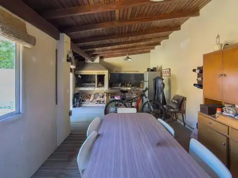 Casa 4 ambientes con 1 baño