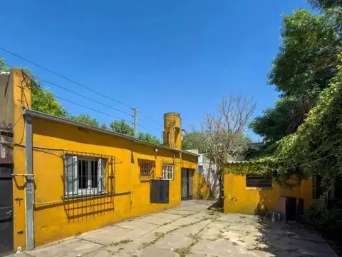 CASA EN VENTA CITY BELL ENTRE CAMINOS TODO PLANTA BAJA 3 DOR