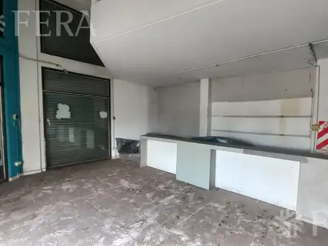 Local en Alquiler en Bernal, $ 750.000