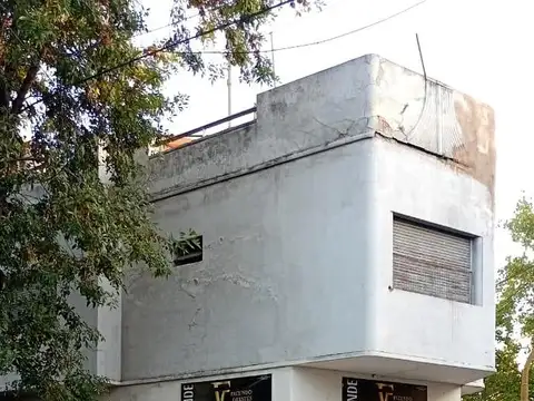 Av General Paz  al 11000