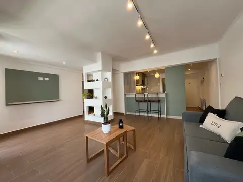 Departamento 3 ambiente con balcón saliente