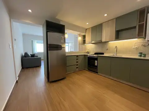 Departamento 3 ambiente con balcón saliente