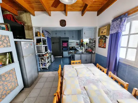 Casa De 13 Habitaciones Sobre Av. Rawson Capital.