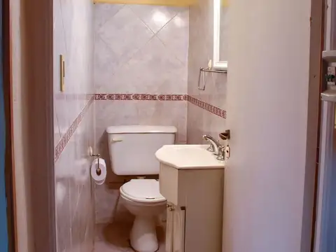 VENTA COMPLEJO DE DPTOS MAS CASA PRINCIPAL LA BOCA