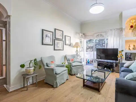 VENTA SEMIPISO 4 AMB  COCHERA EXCELENTE UBICACION