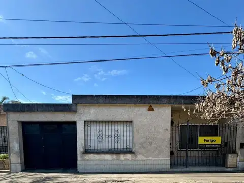 Casa en venta Perez