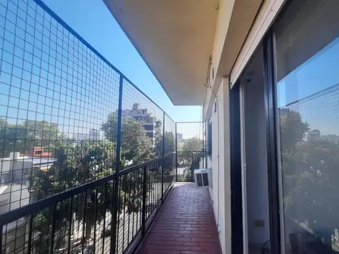Departamento 4 ambientes con 2 baños