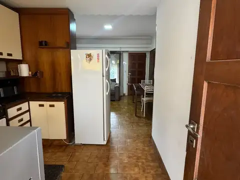 Casa en Alquiler con 1 cochera