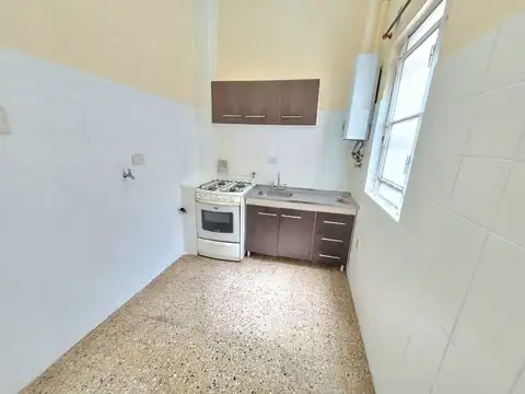 Departamento en Venta en Chacarita, USD 75.000