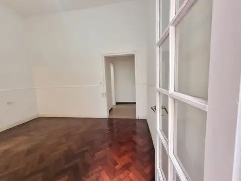 Avenida Álvarez Thomas 1200