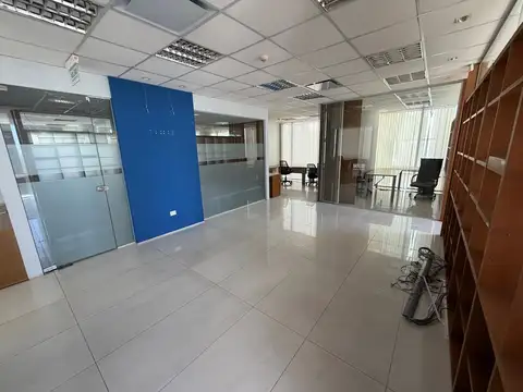 Oficina en Alquiler al Norte