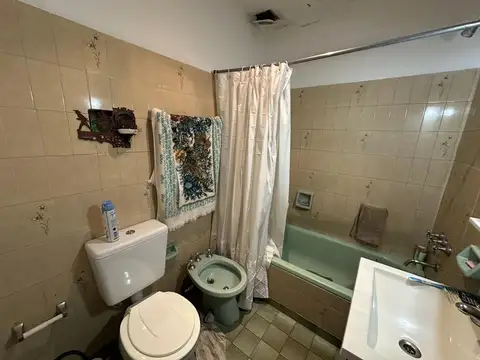 General Angel Pacheco al 2400