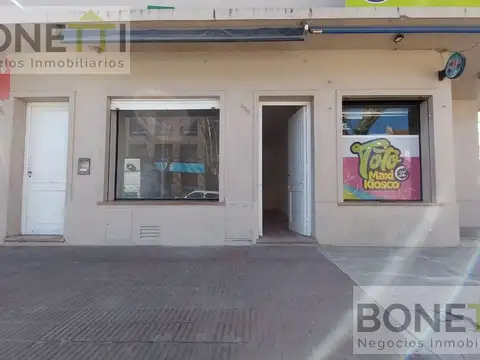 Local comercial sobre av. 29