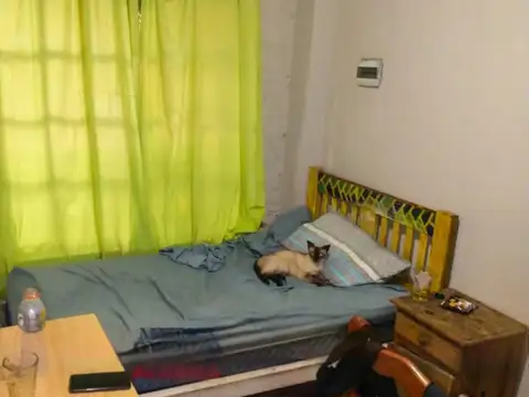 Casa en venta - 3 Dormitorios 2 Baños - 190mts2 - Merlo