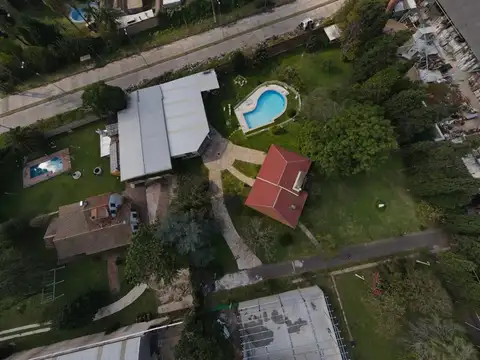 Salón de fiesta en venta en Florencio Varela