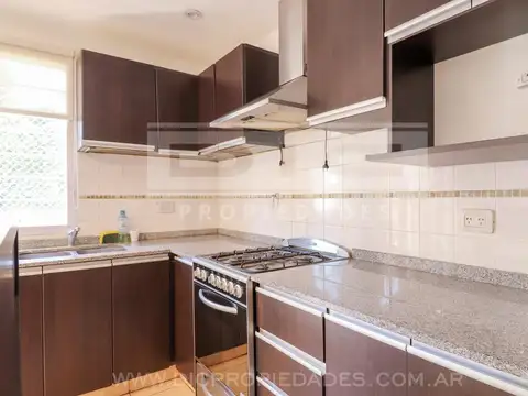Departamento en Alquiler con 1 cocheras