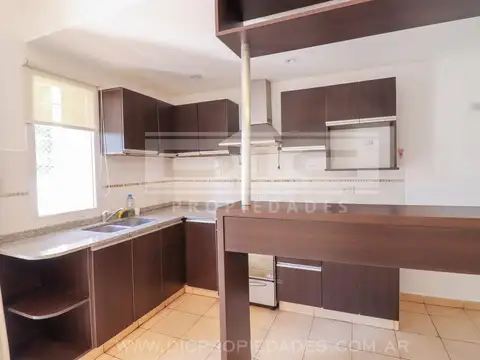 Departamento 3 ambientes con 2 baños