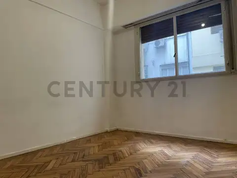 VENTA APTO CRÉDITO departamento 2 amb. piso alto, apto profesional con baulera