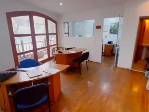 Local en Venta Via Púb.