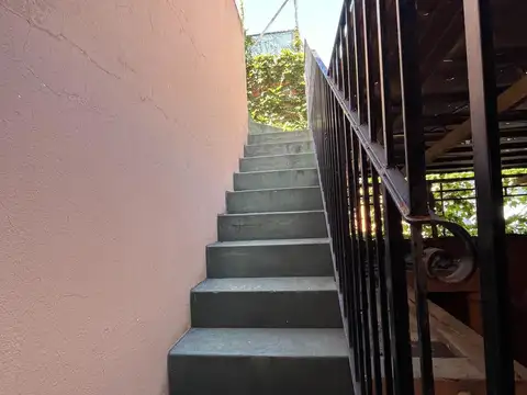 Casona comercial en alquiler en barrio pichincha-Múltiples usos
