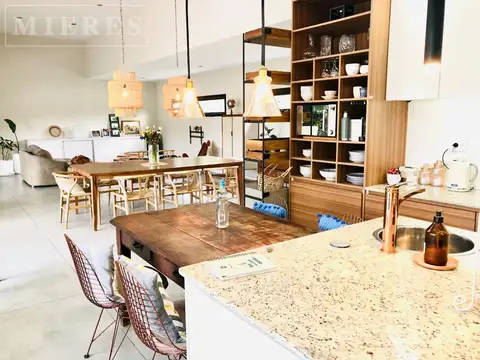 Casa en Venta en Haras Santa Maria - El Remanso, USD 500.000