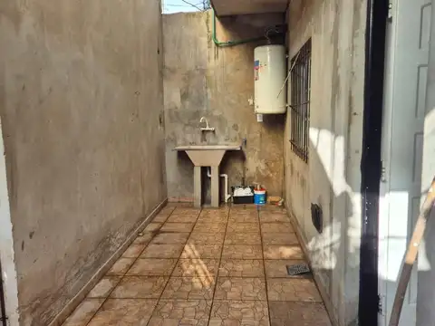 Depto Tipo Casa 3 ambientes con 1 baño