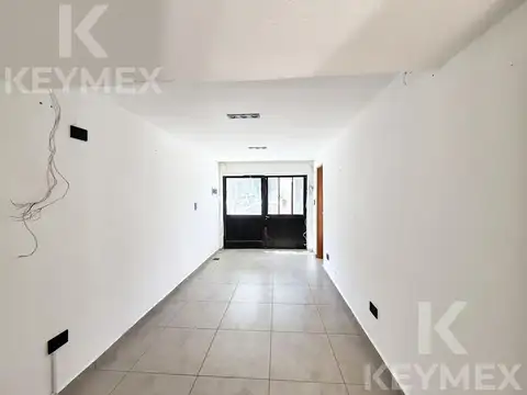 Depto Tipo Casa en Venta con 1 cocheras