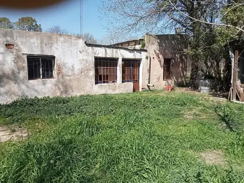 Casa en Venta con 5 cocheras