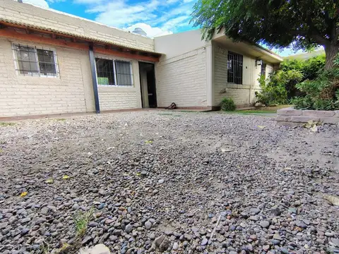 Casa en Alquiler de 3 dormitorios