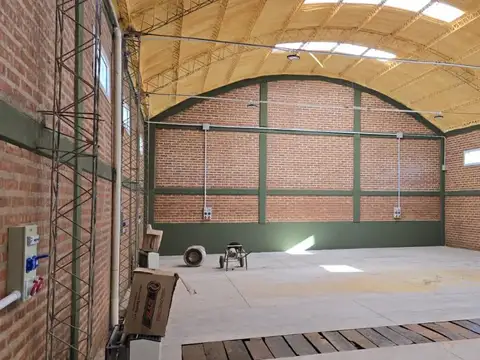 Galpon en Alquiler 38  mts Fondo