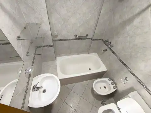 Dr. Eleodoro Lobos 400