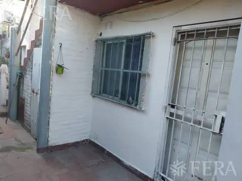Depto Tipo Casa en Venta 50 años