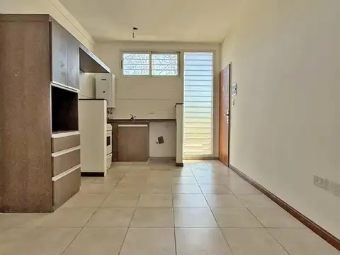 DEPARTAMENTO EN PH PLANTA BAJA CON COCHERA!