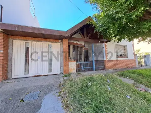 Mariano Escalada 1000, Piso 0