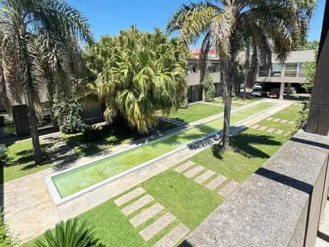 Dúplex en Venta con Jardín y Parrilla en Complejo con Pileta