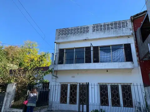 Imperdible Propiedad En Excelente Zona De Jose Marmol 