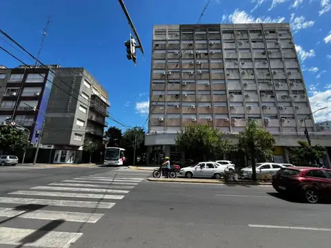 VENTA DPTO 2 DORM EN CENTRO, SAN NICOLAS APTO CRED