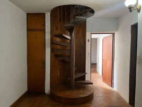 Depto Tipo Casa en Venta 46 años