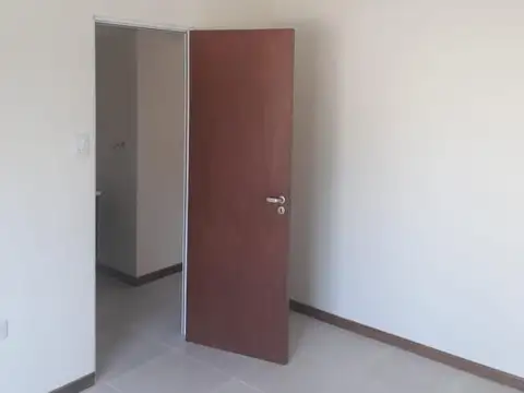 Departamento en Alquiler en Ilolay, $ 440.000