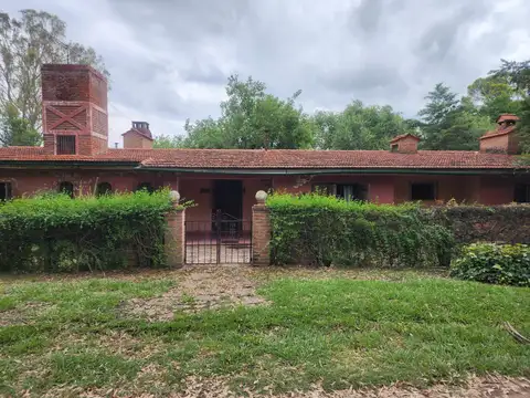 Casa a la venta en Comuna de San Roque. (C443)