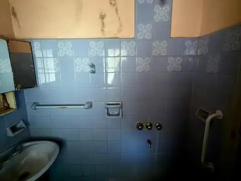 CASA 3 AMBIENTES A RECICLAR MERLO CENTRO