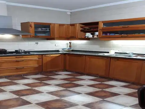 Casa en venta - 3 Dormitorios 1 Baño - 100Mts2 - González Catan, La Matanza