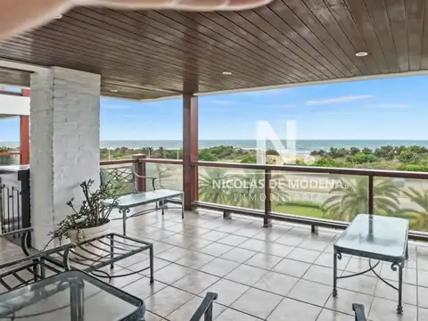 En venta apartamento de 3 dormitorios en San Rafael, con vista a agradable entorno